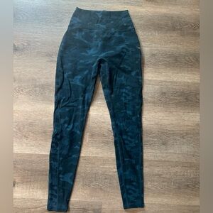Buffbunny Legacy Legging in Blue Teal Camo